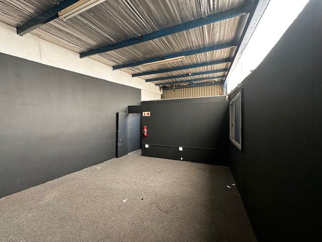 To Let Commercial Property for Rent in Maitland Western Cape